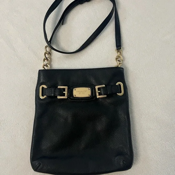 Michael Kors Hamilton Messenger Bag Crossbody Pebbled Leather Gold Accent, Black - Picture 1 of 7